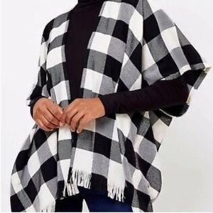 LOFT New Buffalo Plaid Blanket Wrap